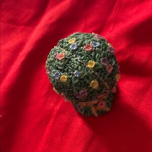 Carlton Cards Green Floral decorative piece